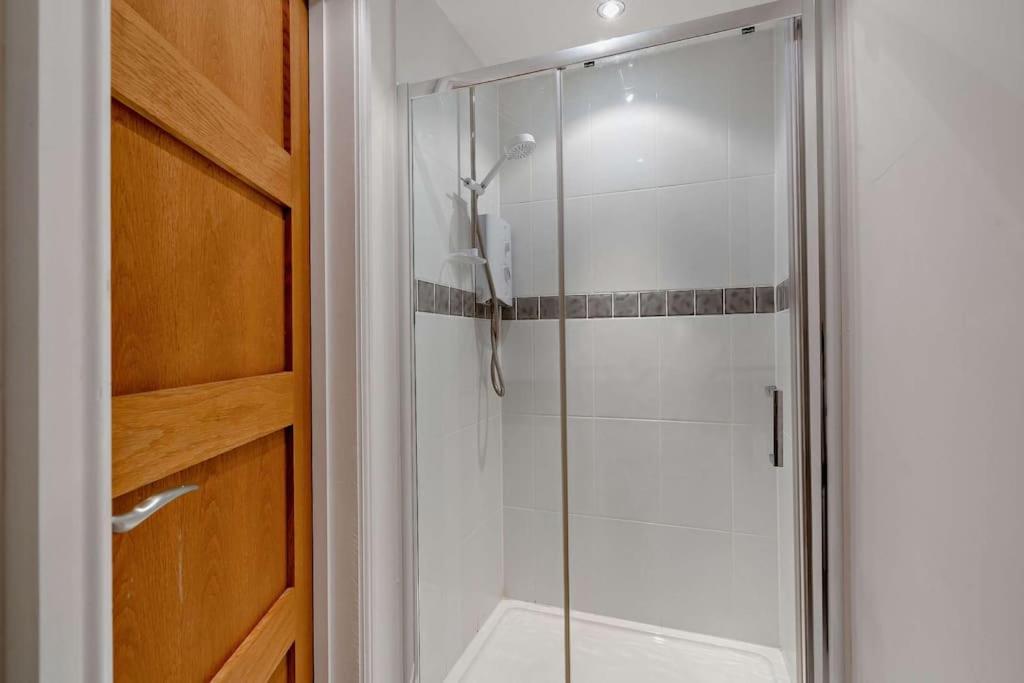 Dizzy Heights Swanage Sleeps 10 With Amazing Views Villa Exterior photo