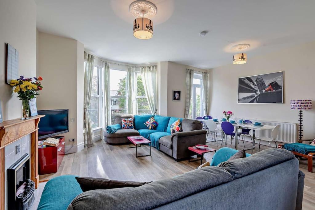 Dizzy Heights Swanage Sleeps 10 With Amazing Views Villa Exterior photo